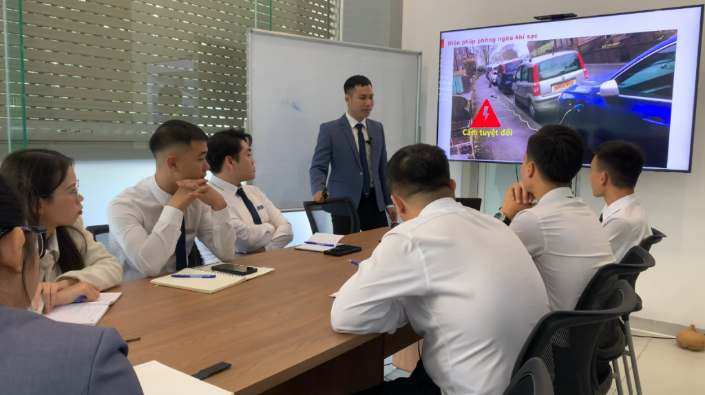 Đào tọa nội bộ TVBH BYD Tây Hồ