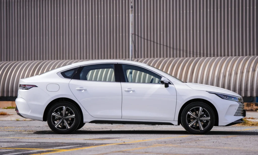 BYD-seal-5-chuan-bi-ra-mat-0961519075-9