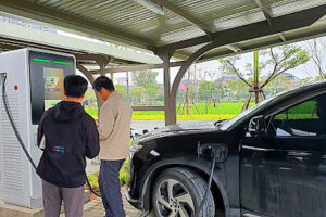 Trạm sạc xe BYD tại Park City, Hà Đông